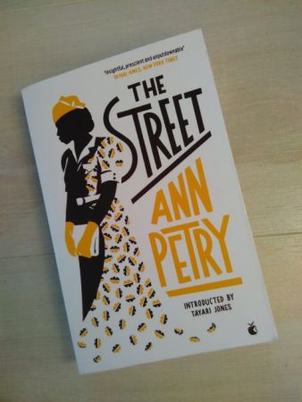 Das Buch „The Street“